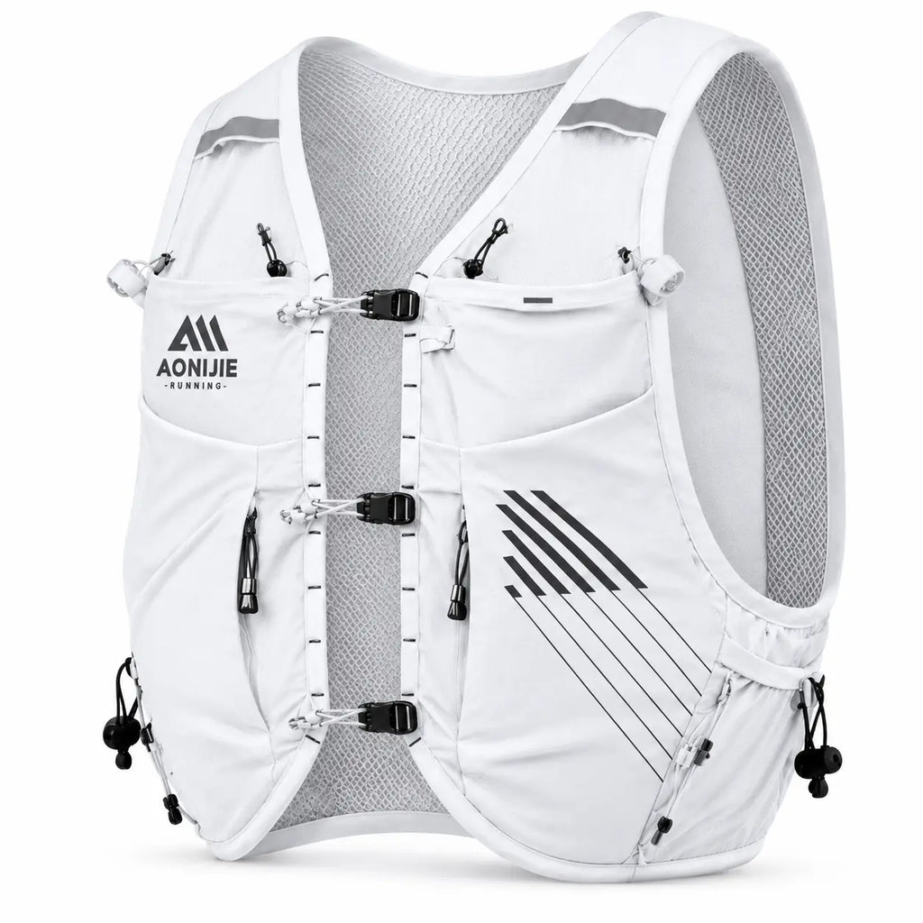 sac trail 10L porte baton de couleur blanc vue de face de 3/4
