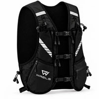 sac trail 10L multi-points noire vue de face en 3/4