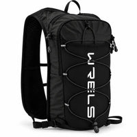 sac trail 10L multi-points noire vue de derriere en 3/4 